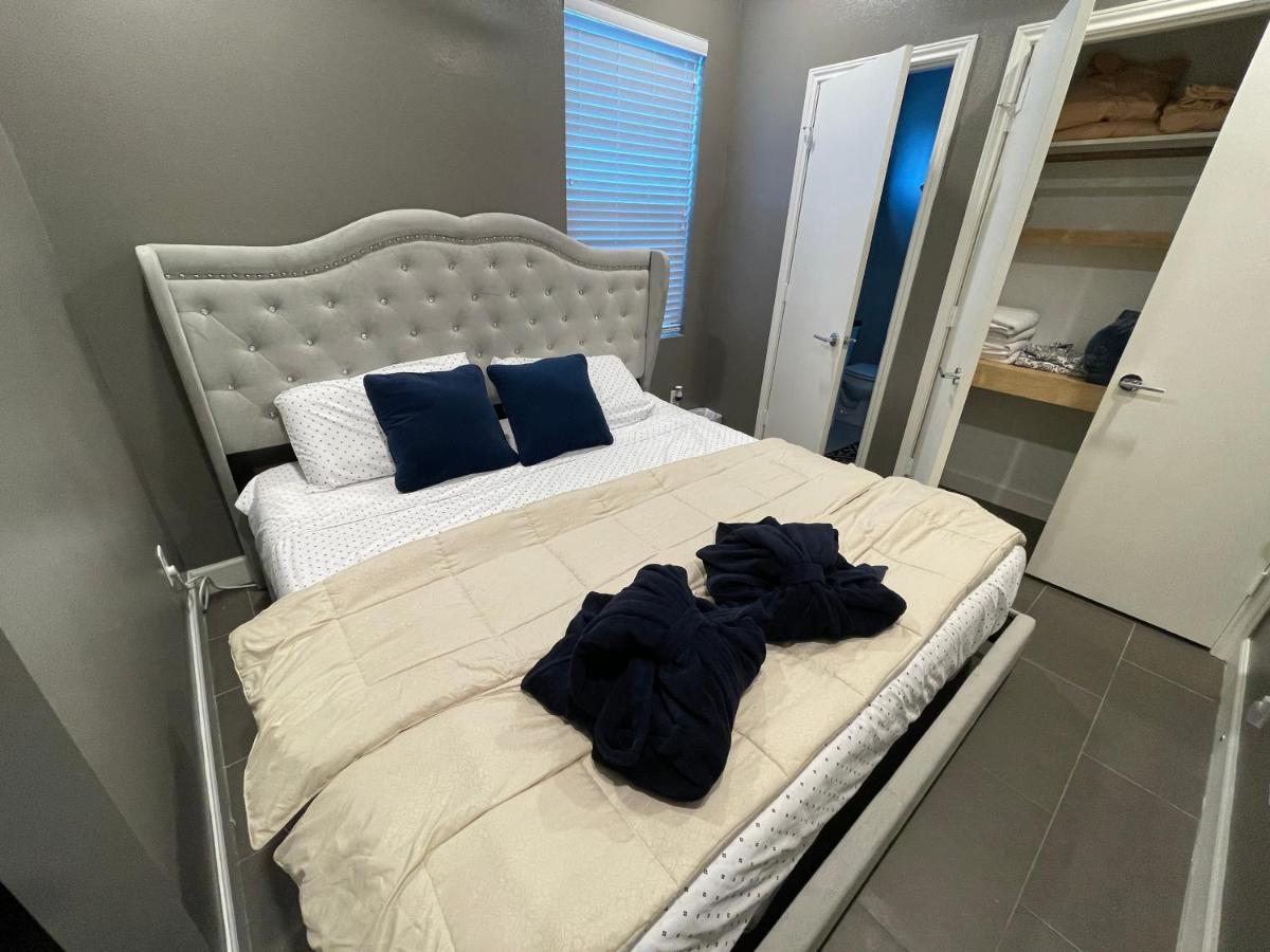 N-E-G Skai Midtown Of Houston Villa Ngoại thất bức ảnh