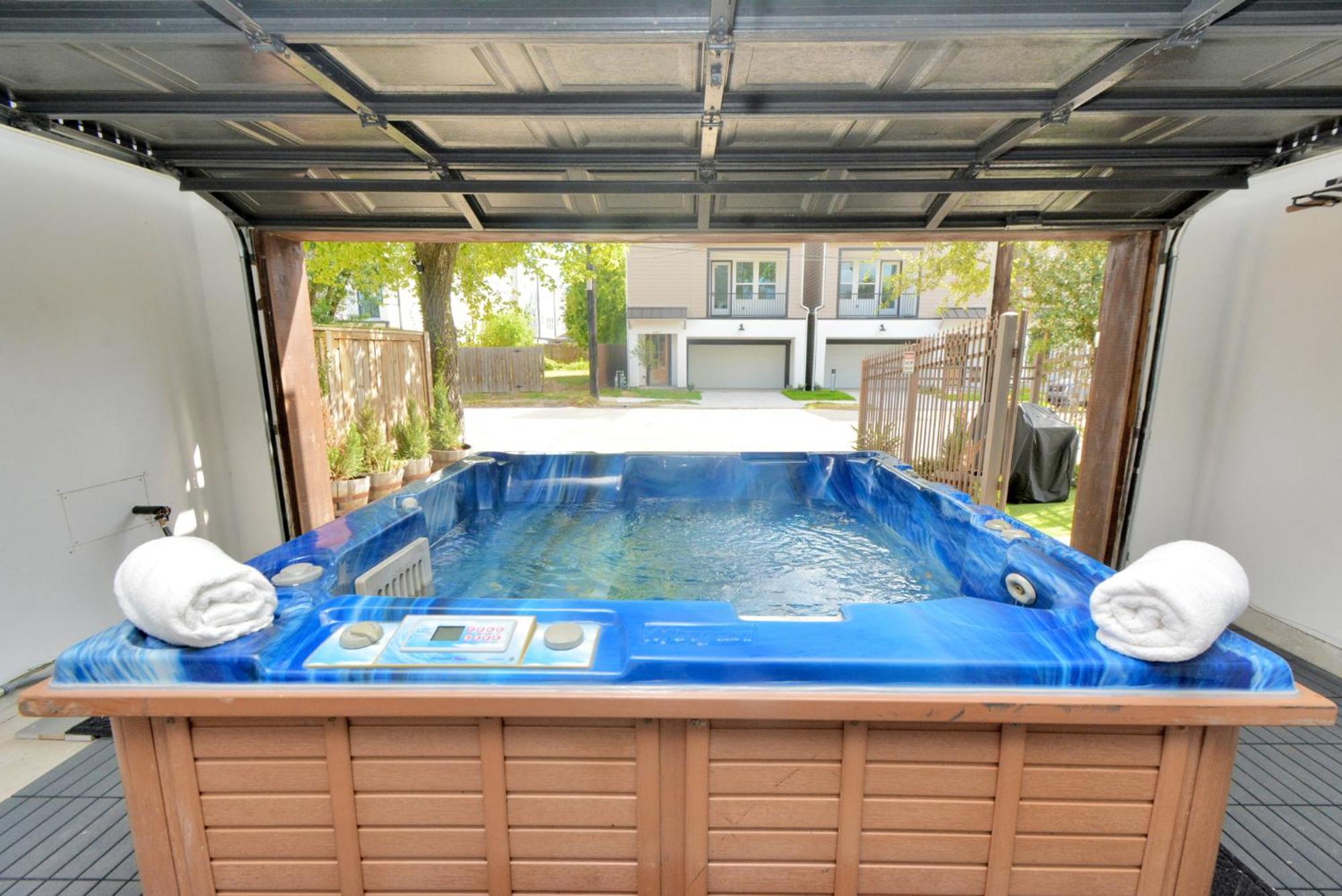 N-E-G Skai Midtown Of Houston Villa Ngoại thất bức ảnh